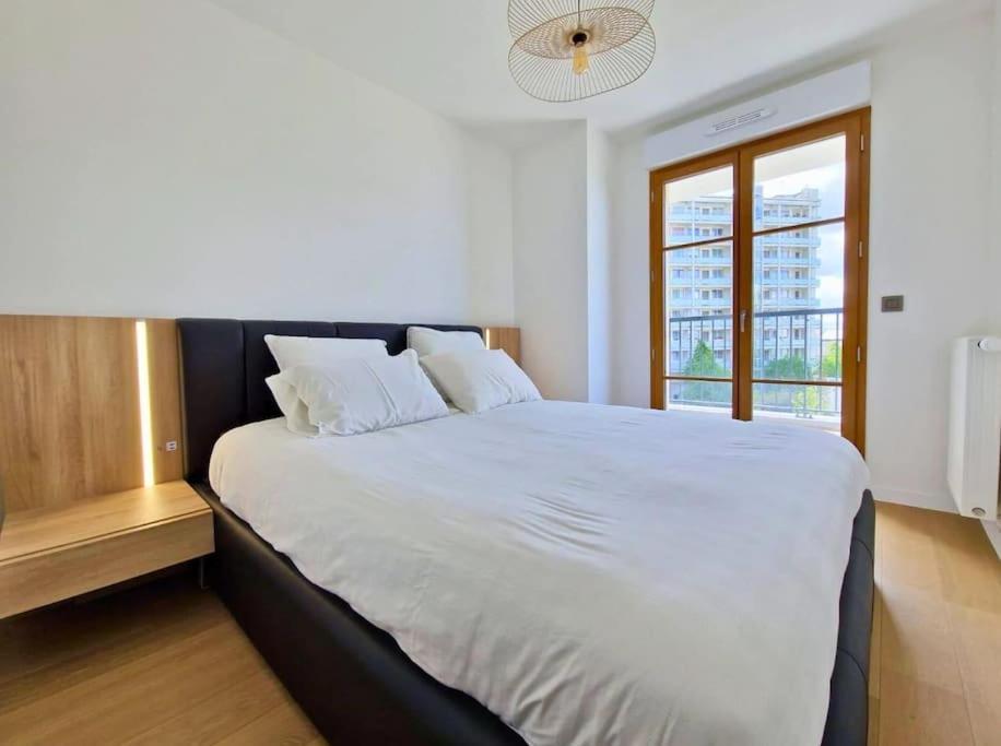 Sublime Appartement 4 Etoiles Neuf T3 Aputeaux 61M2 Proche La Defense, 10M2 De Terrasse Avec Magnifique Vue المظهر الخارجي الصورة